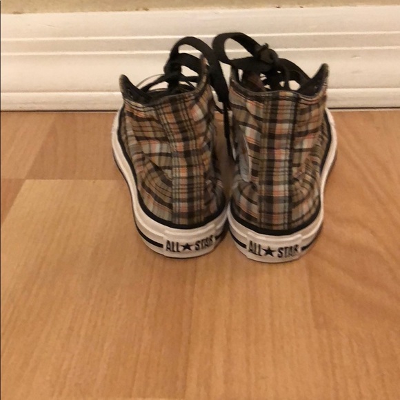 Kids 11 converse high tops - Picture 4 of 6